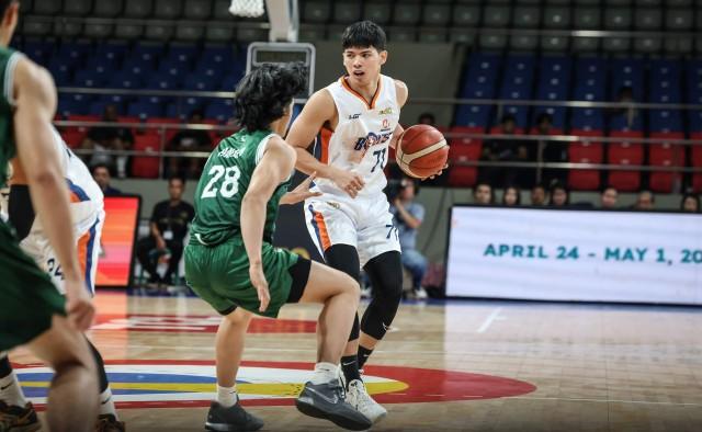 借出色的 借出色的